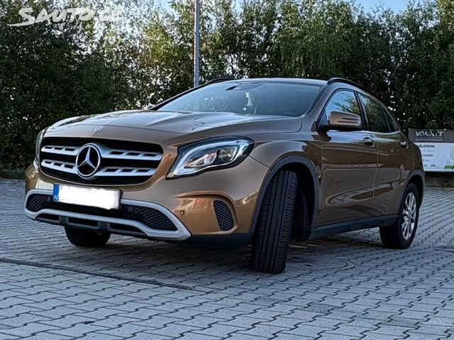 Mercedes GLA